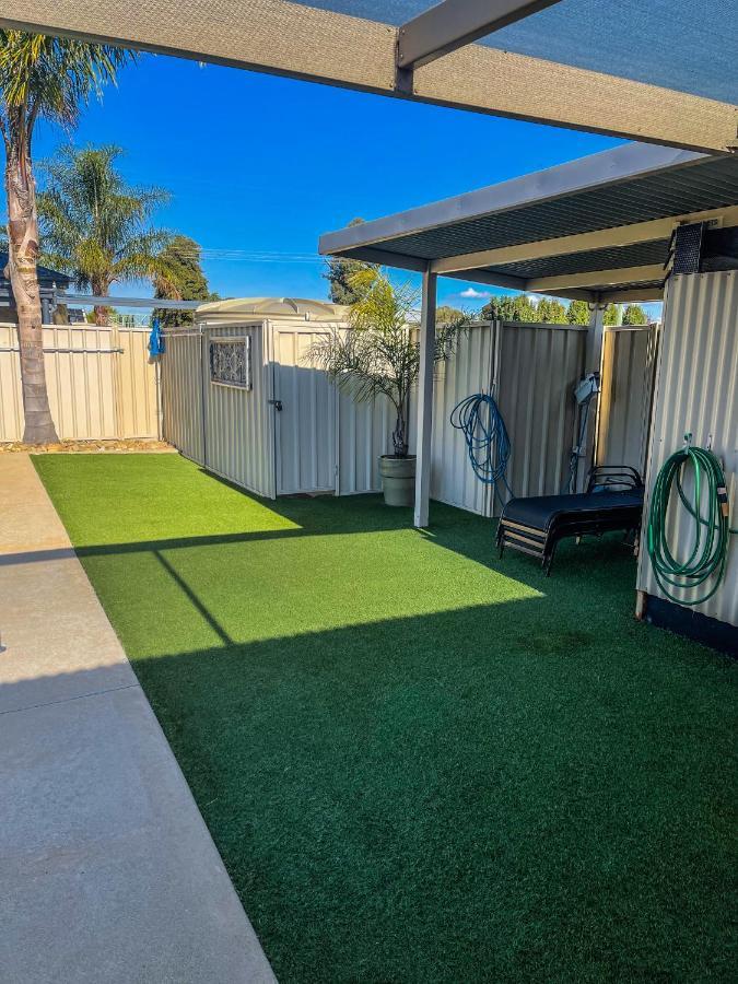 Dbj Holiday Units Mulwala Exterior foto