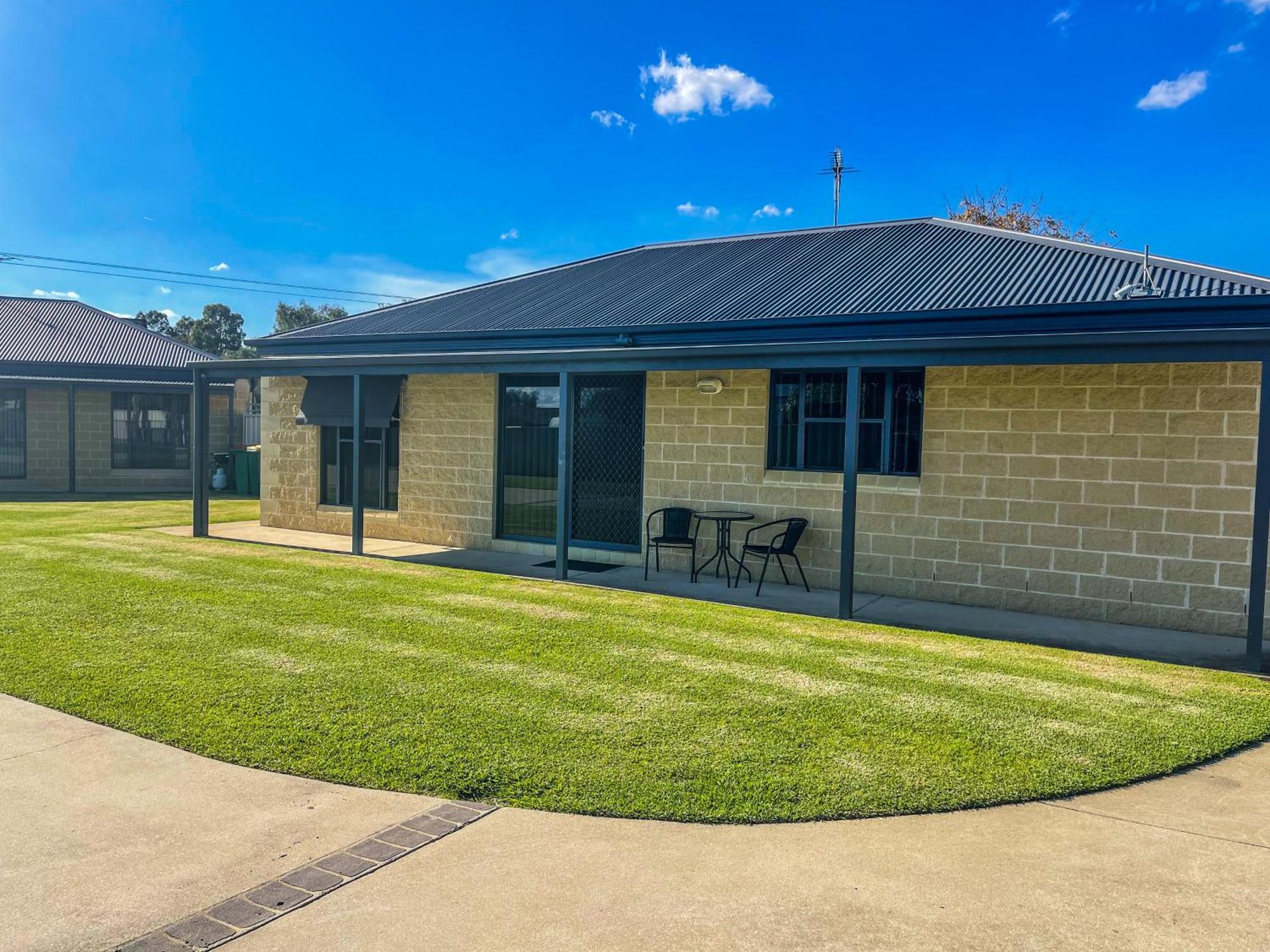 Dbj Holiday Units Mulwala Exterior foto